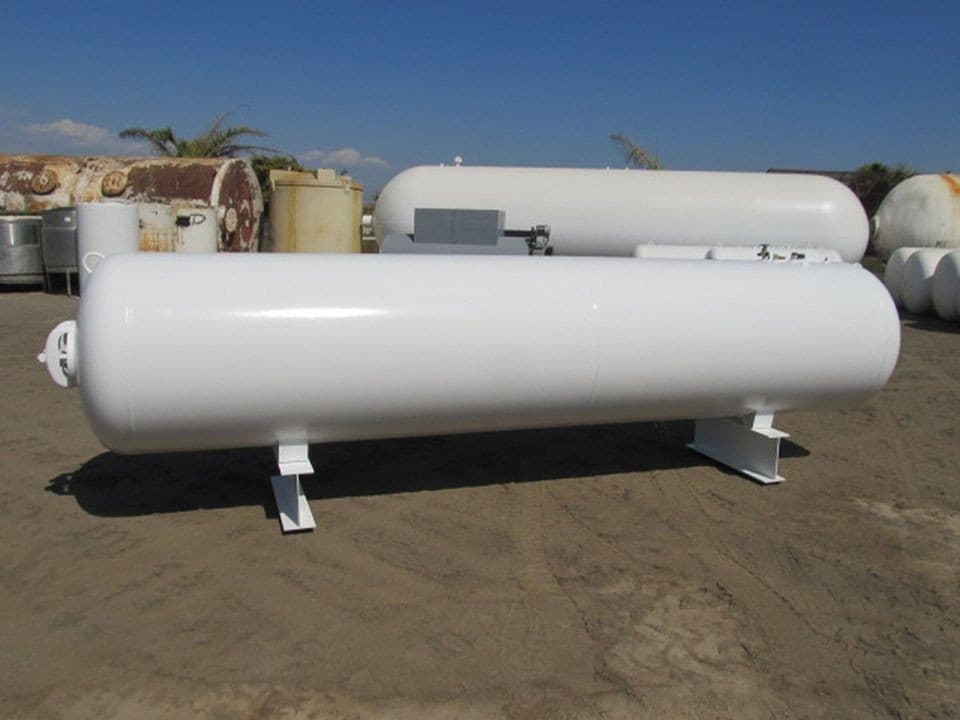 1150 Gallon Propane Tanks